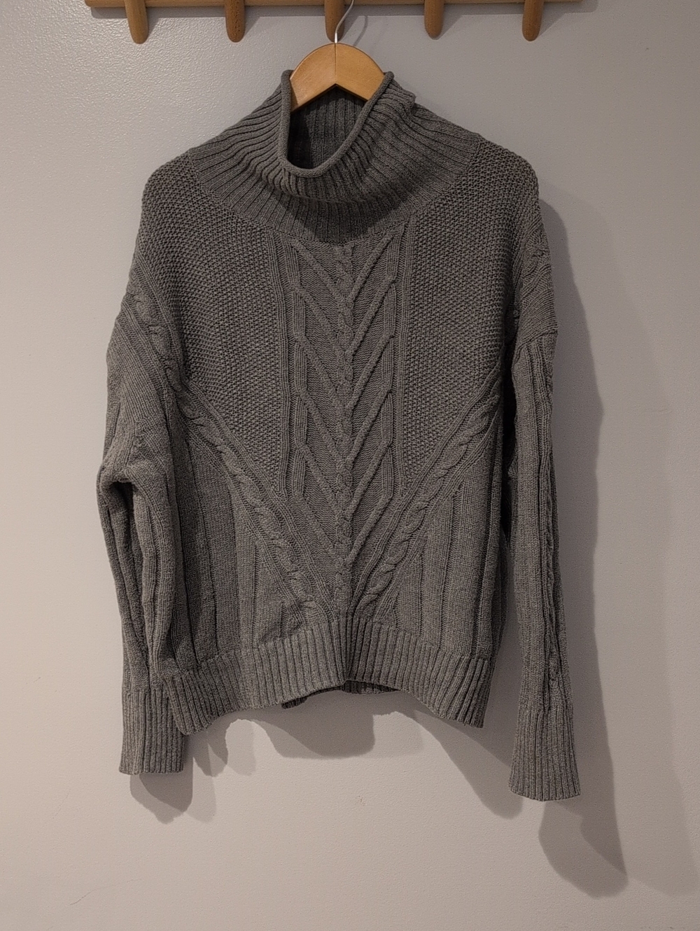 J. Crew Nevereven Grey Knit Long Sleeve Sweater With Mock Neck Size Medium
